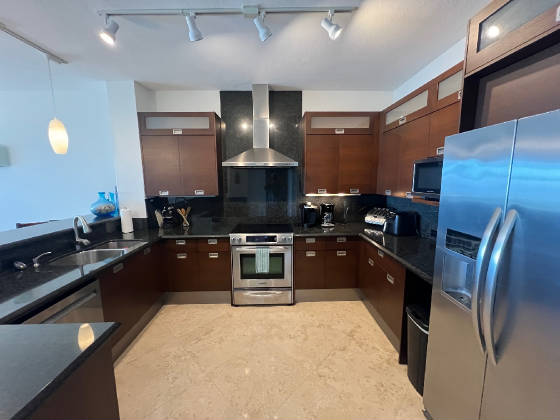524Kitchen.jpeg