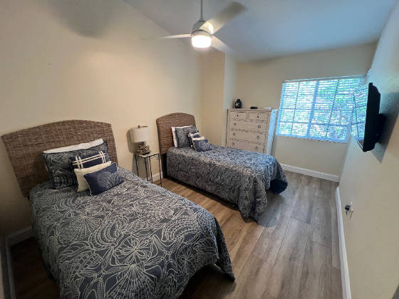 GuestBedroom702.jpeg